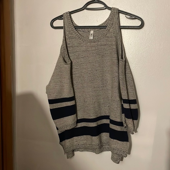 RVCA Open Shoulder Sweater - Picture 5 of 8